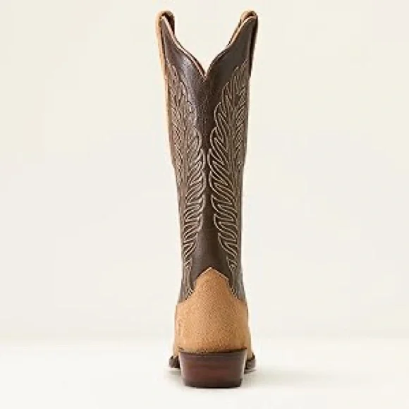 BNIB Women’s Ariat x Yellowstone Arena Dirt Boot in TAN ROUGHOUT|TOFFEE CRUNCH - Picture 3 of 12